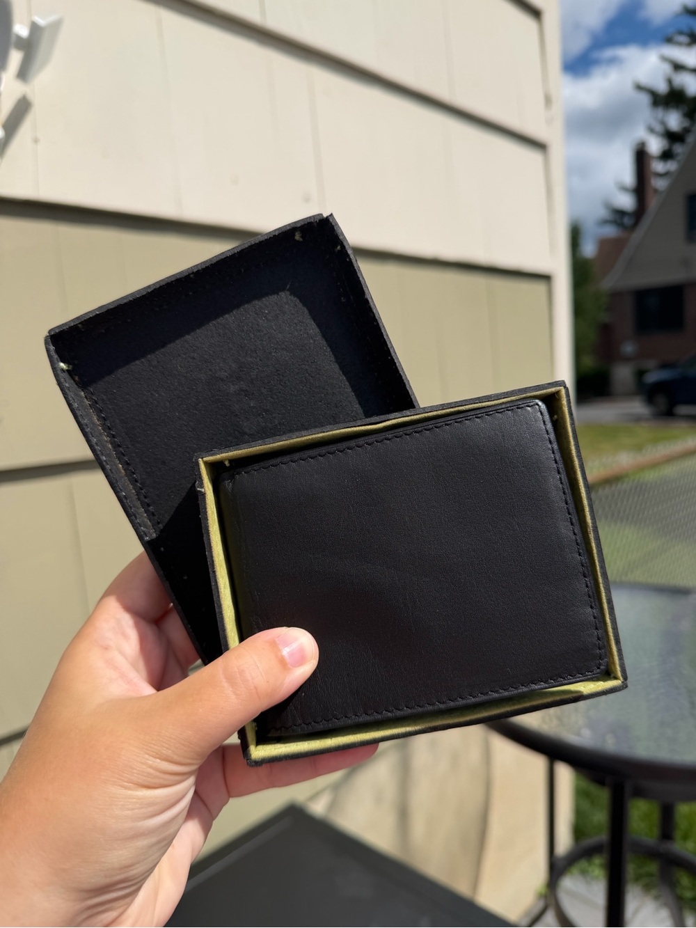 PERRY ELLIS Men’s Bi Fold Wallet, NEW OLD STOCK